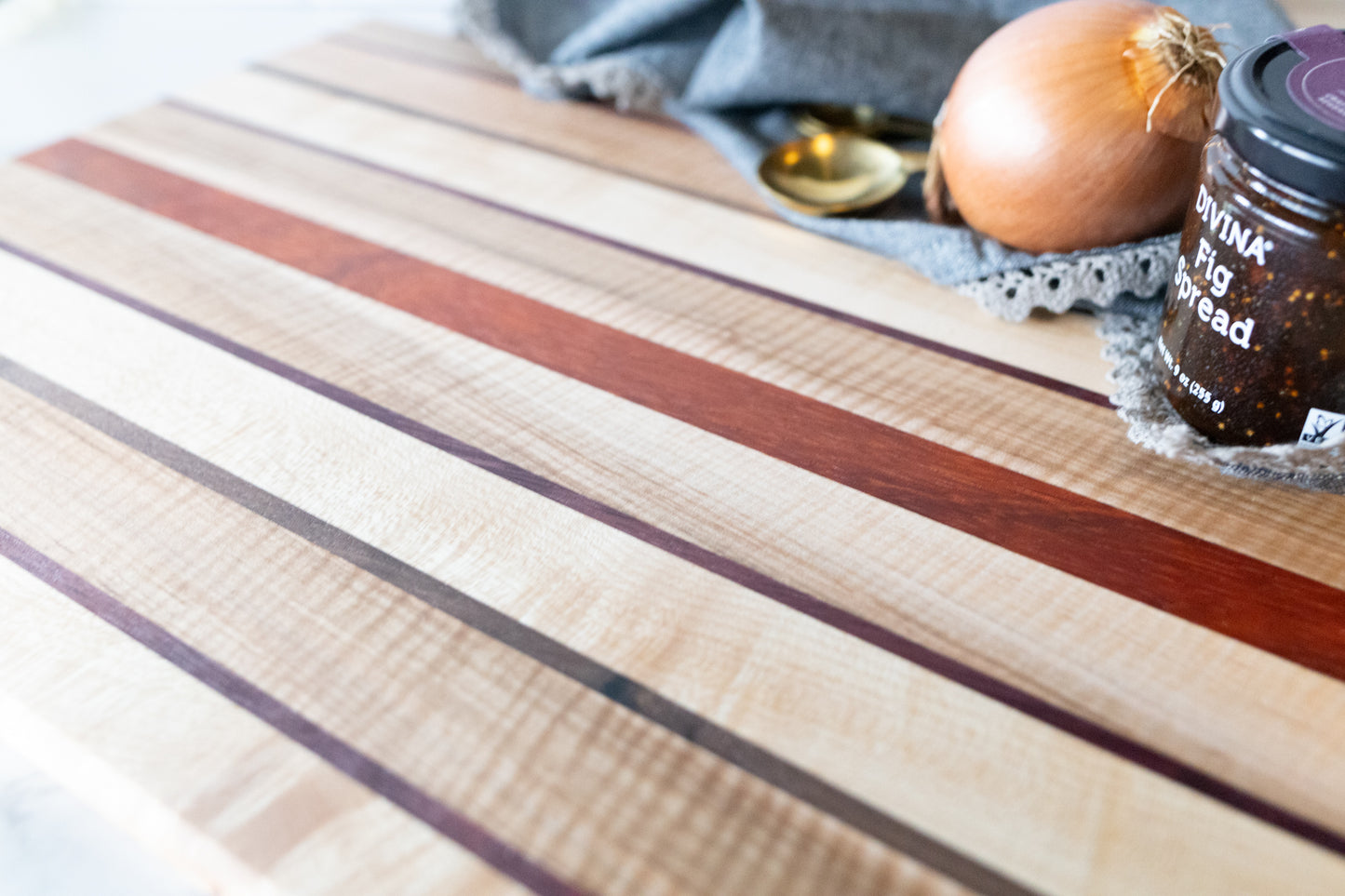Cutting Board - Exotic Padauk - Center Stripe